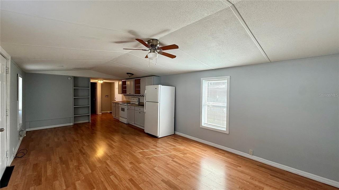 639 Ellison Pkwy - Photo 6 of 19