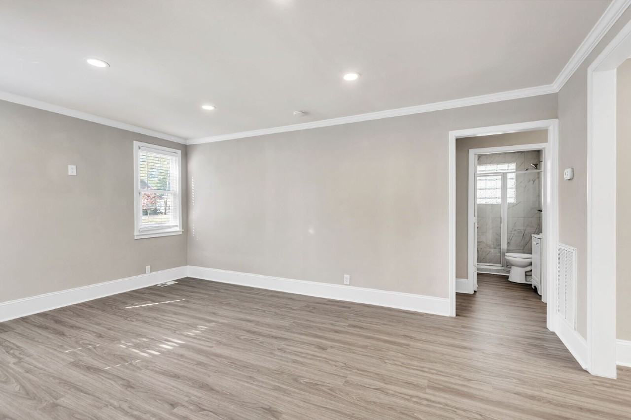 25 Celand St - Photo 4 of 27