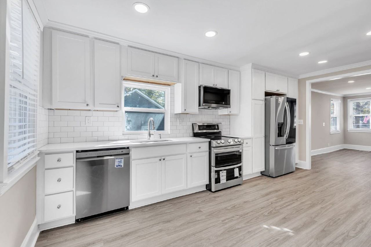 25 Celand St - Photo 7 of 27