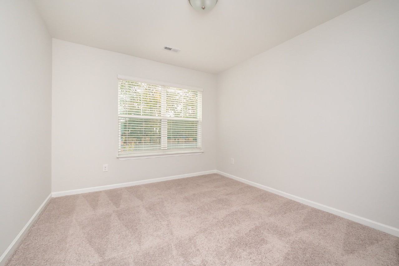 5 Marengo Rd - Photo 6 of 31