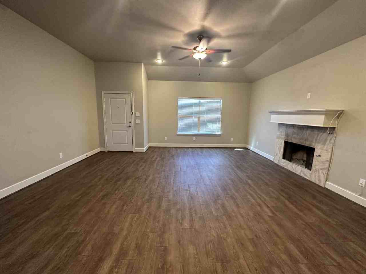 11211 Athens - Photo 7 of 16