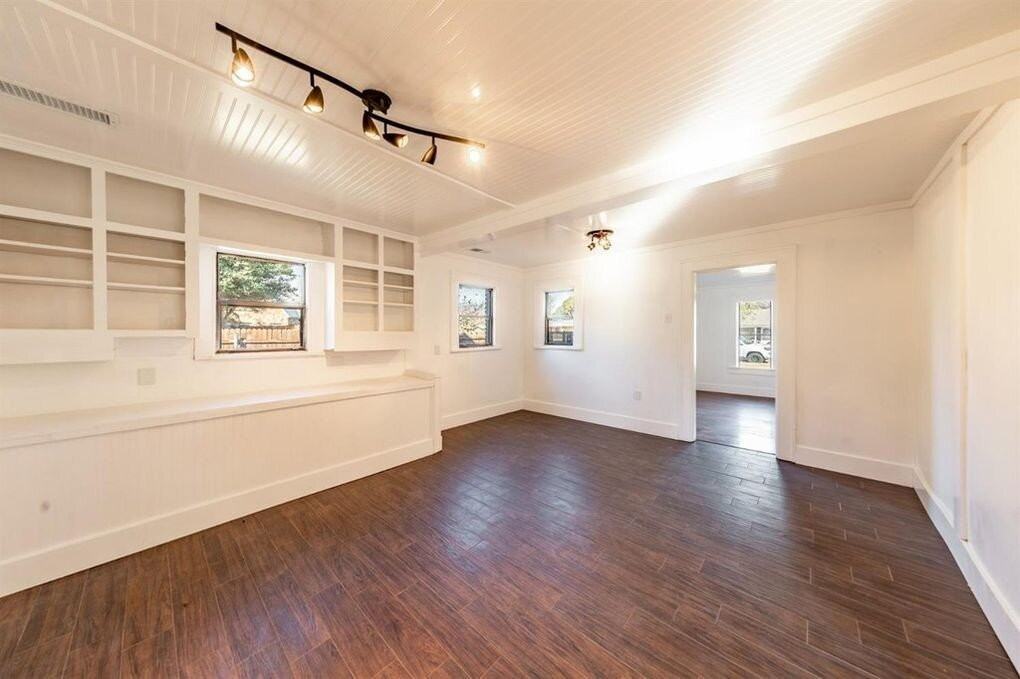 2215 18th St Frnt - Photo 5 of 19