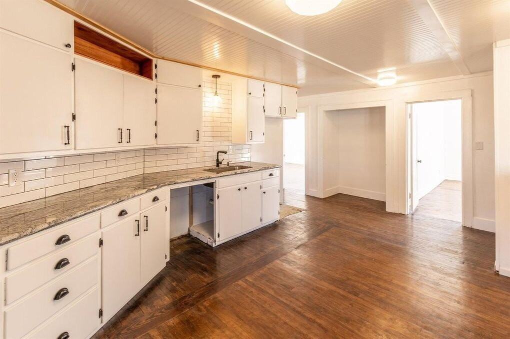 2215 18th St Frnt - Photo 7 of 19