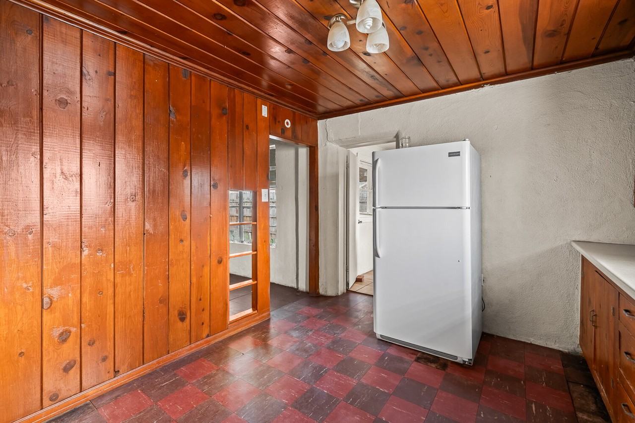 2124 29th St Rear - Photo 4 of 11