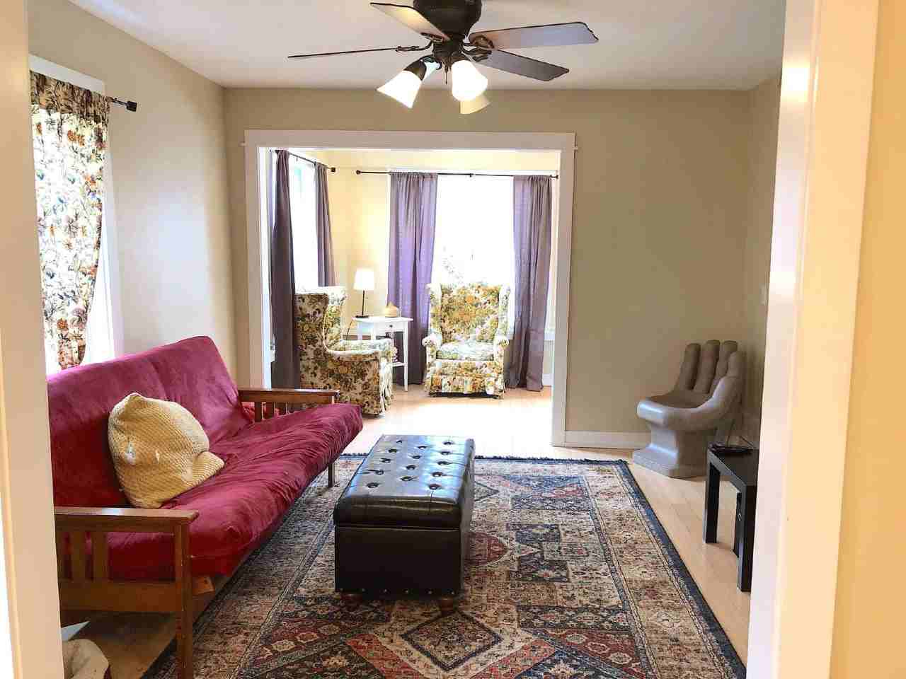 2319 Cole Ave Se - Photo 5 of 11