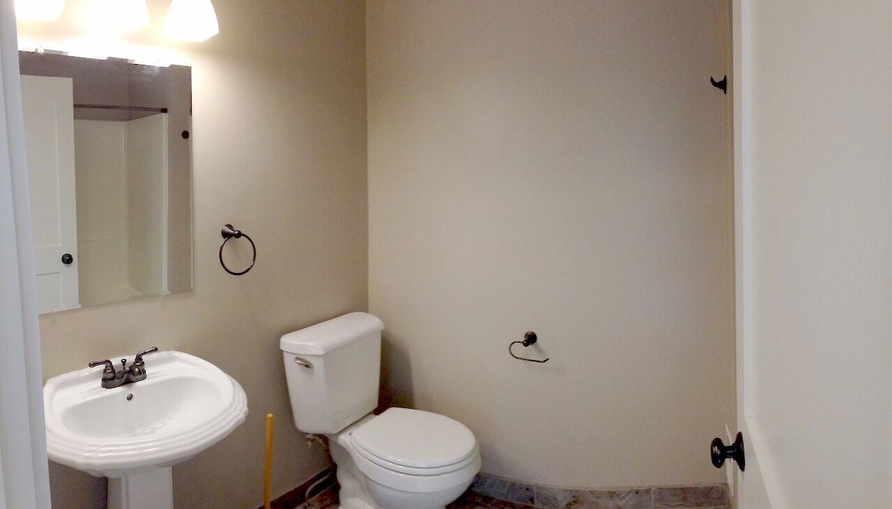 2319 Cole Ave Se - Photo 6 of 11