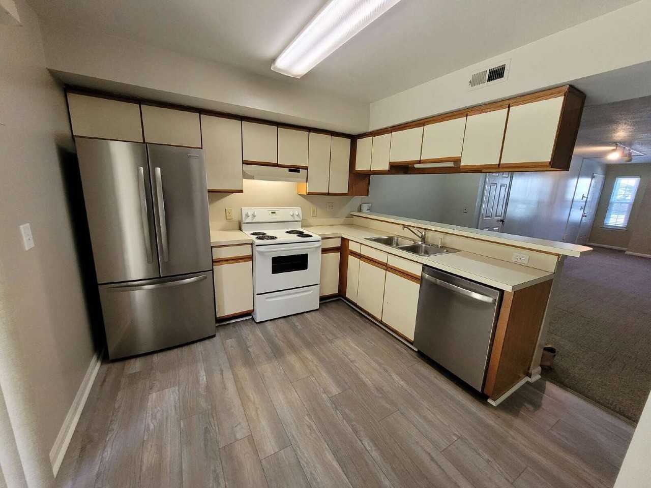 4833 Station House Ln - Photo 4 of 27