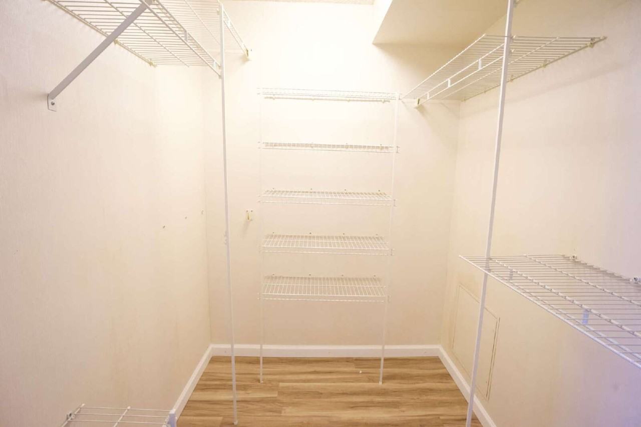 415 South St Apt 1401 - Photo 7 of 21