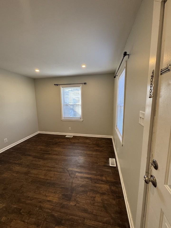 1305 Norris Ave - Photo 7 of 43