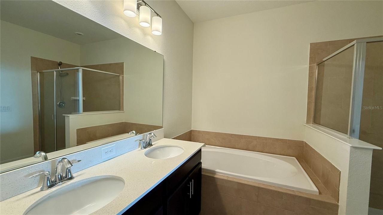 8548 Zoeller Hills Dr - Photo 7 of 26