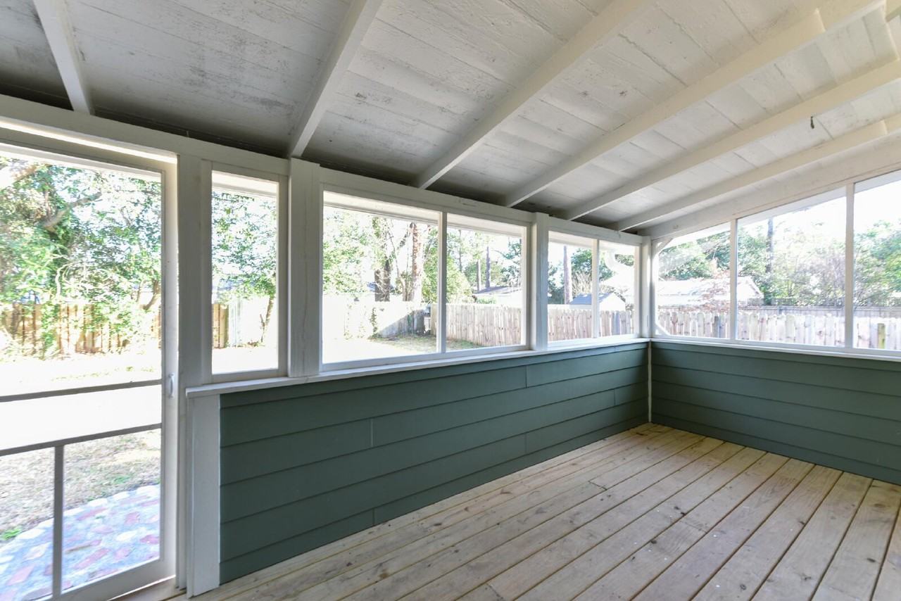 228 N 25th St - Photo 3 of 12