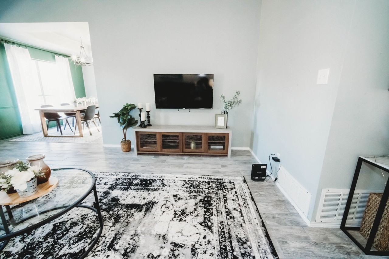 2607 Rampart Loop - Photo 5 of 35