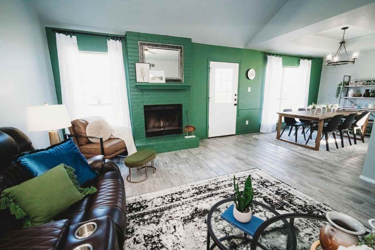 2607 Rampart Loop - Photo 6 of 35