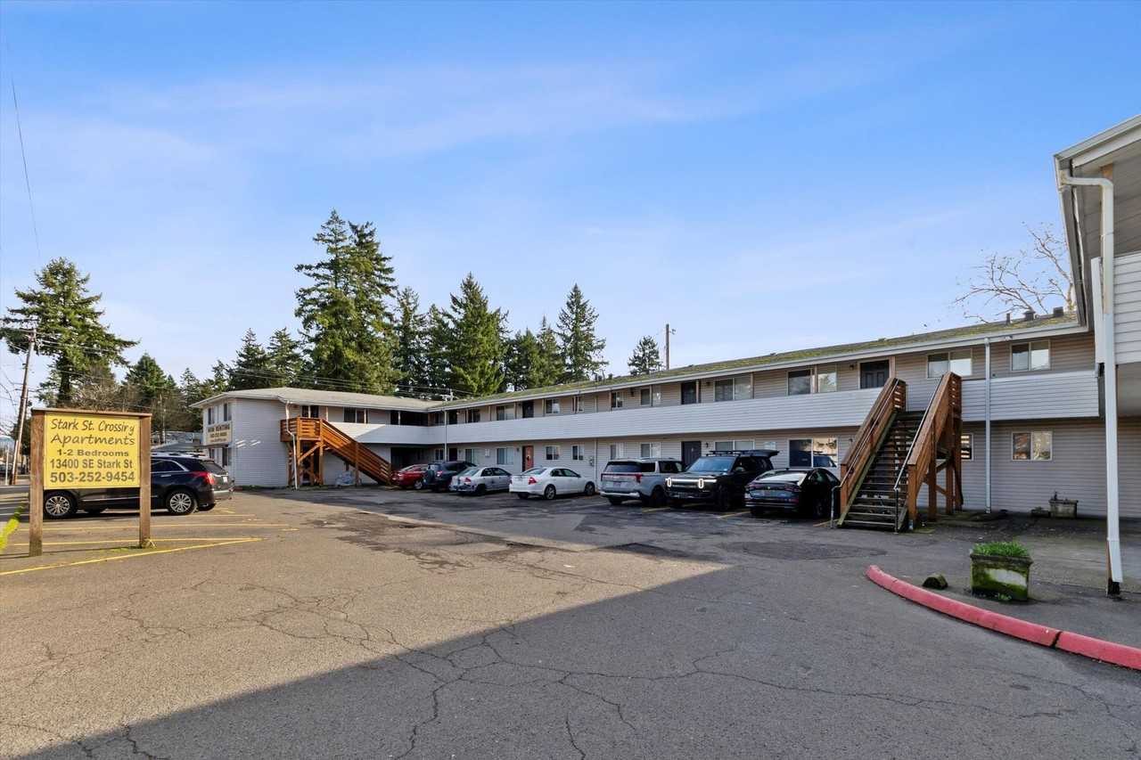 Stark Street Crossing - Photo 2 of 47