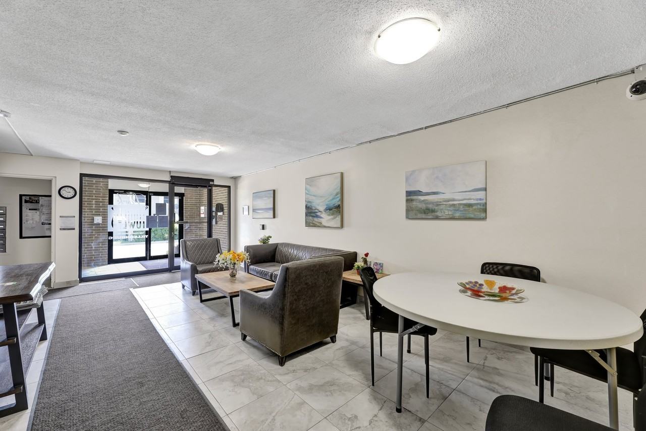 Park Tower Apartments - Photo 7 of 25