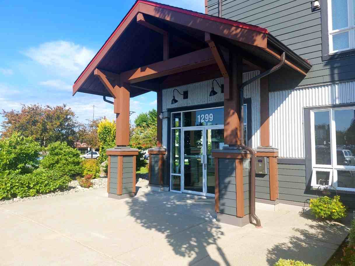 Tyee Apartments - Photo 2 of 10