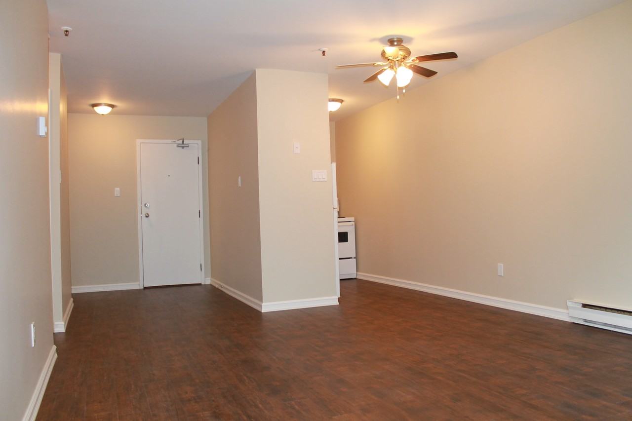 St. Clare Manor - Photo 4 of 11