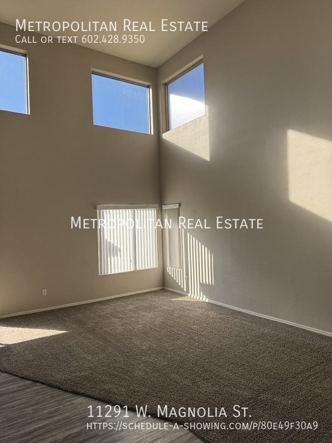 11291 W Magnolia St - Photo 3 of 20