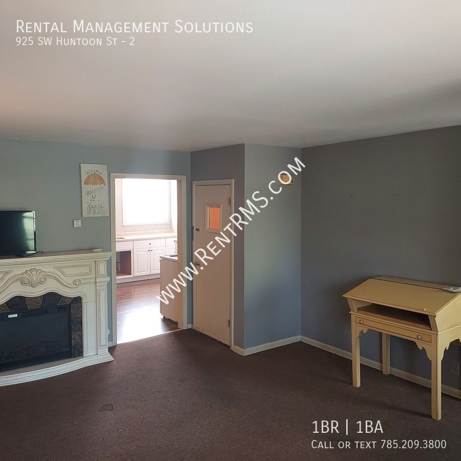 925 Sw Huntoon St #2 - Photo 4 of 12