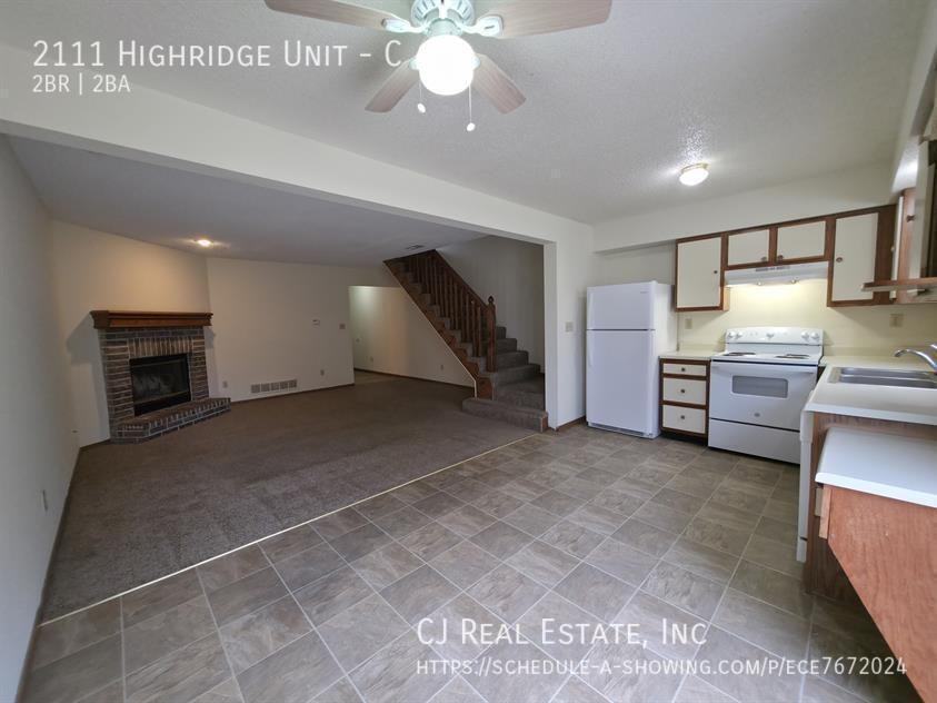 2111 Highridge Dr #C - Photo 3 of 11