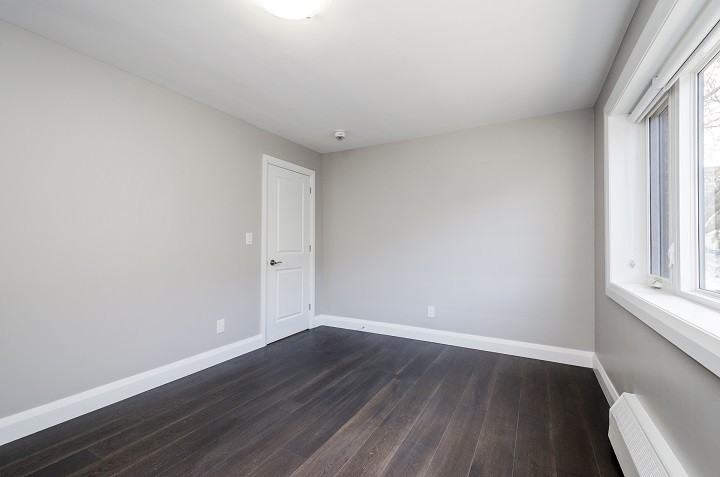 350 Clemow Avenue - - Photo 4 of 7