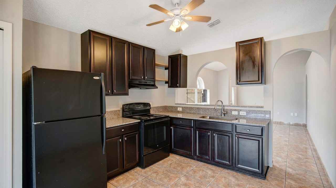 6761 Belmar Dr - Photo 5 of 14