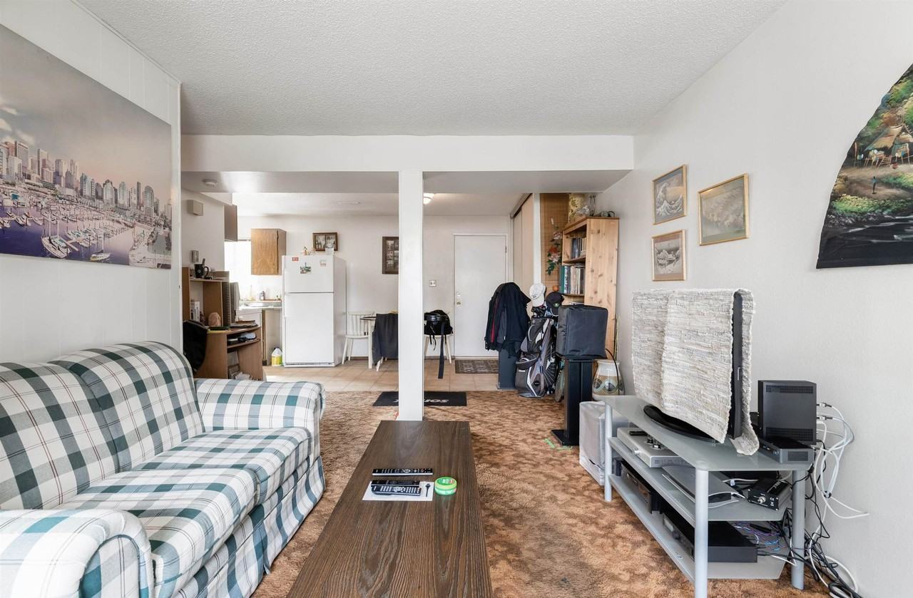 14032 Kalmar Rd - Photo 7 of 8