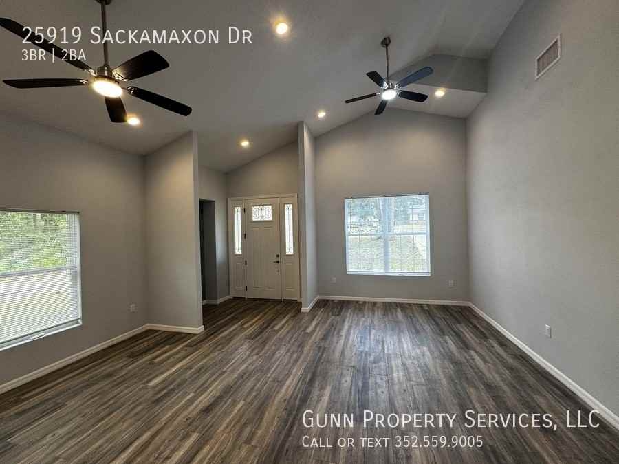 25919 Sackamaxon Dr - Photo 2 of 19