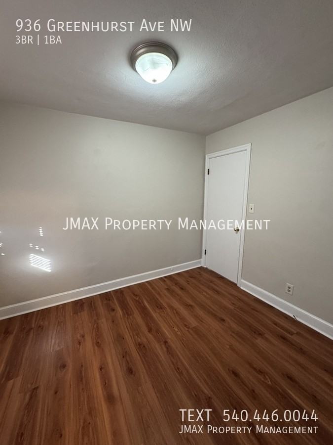 936 Greenhurst Ave Nw - Photo 6 of 12