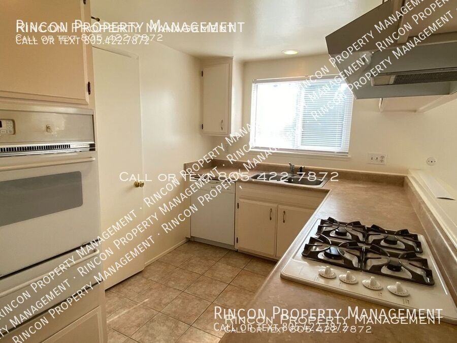 2472 Seahorse Ave - Photo 5 of 15