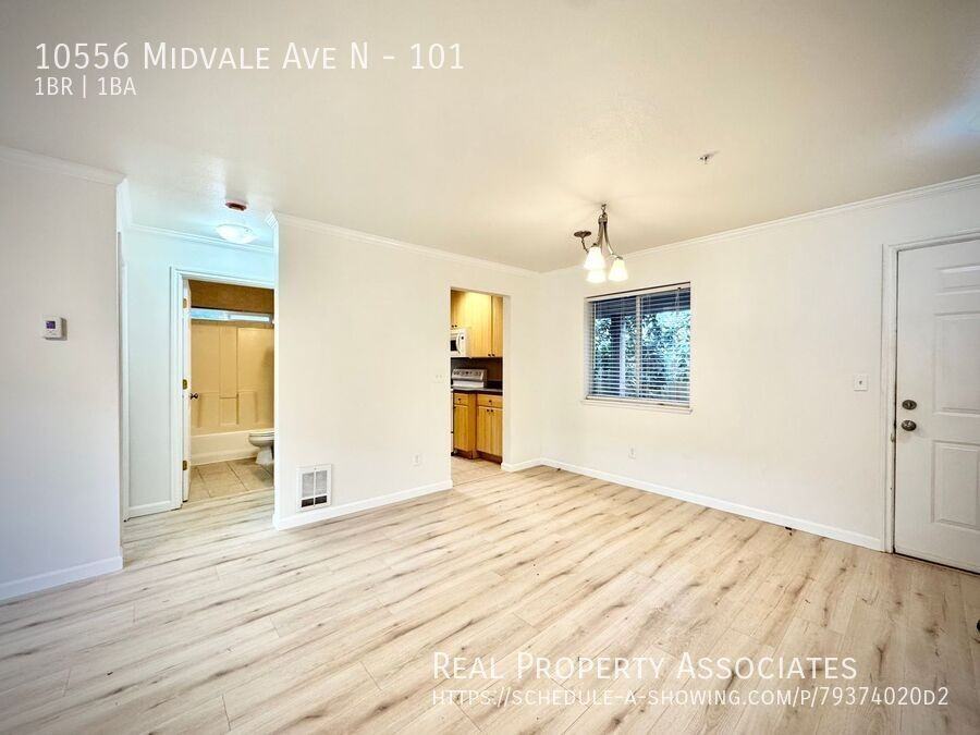10556 Midvale Ave N #101 - Photo 4 of 19