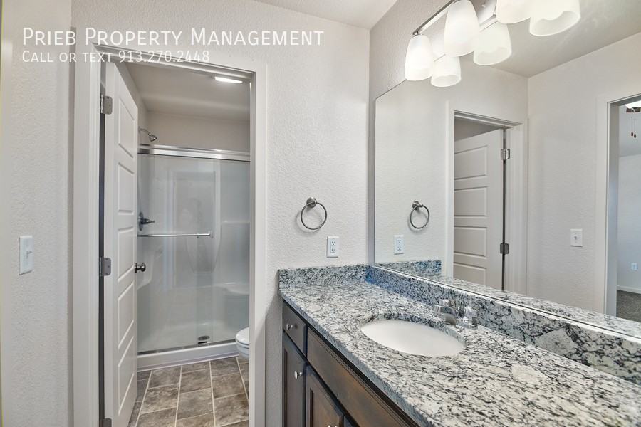 8923 Findley St #6 - Photo 7 of 24