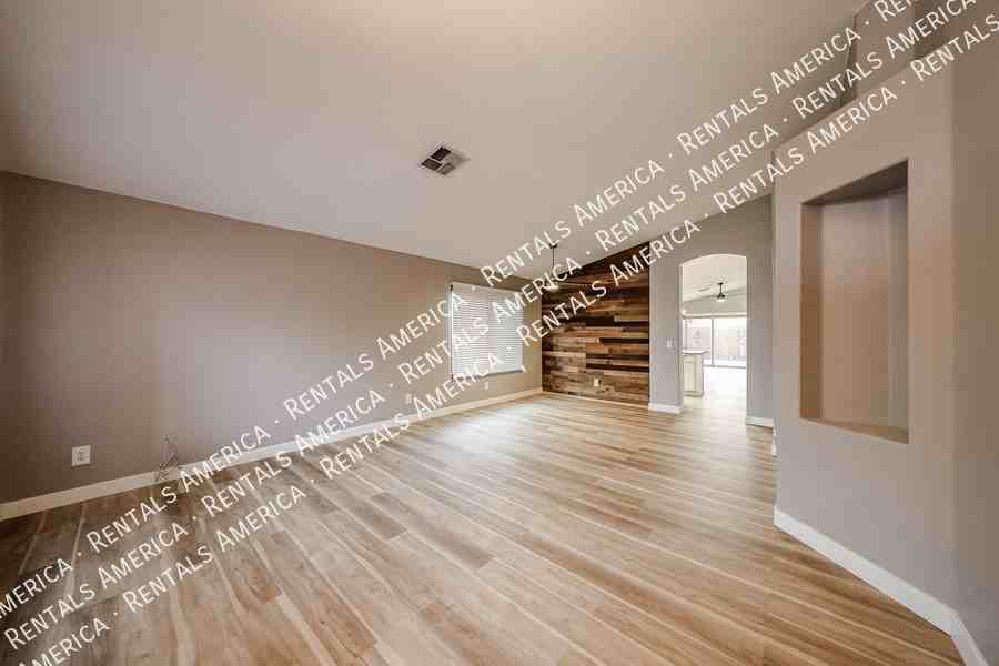 133 W Muriel Dr - Photo 6 of 43