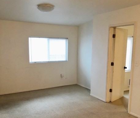 3201 21st Ave W #2 - Photo 4 of 17