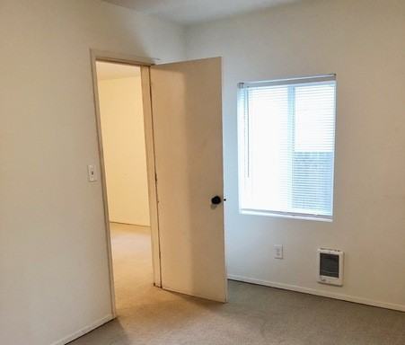 3201 21st Ave W #2 - Photo 5 of 17