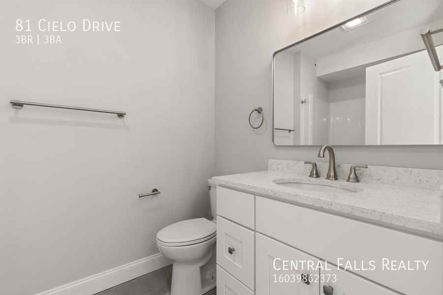 81 Cielo Dr - Photo 4 of 47