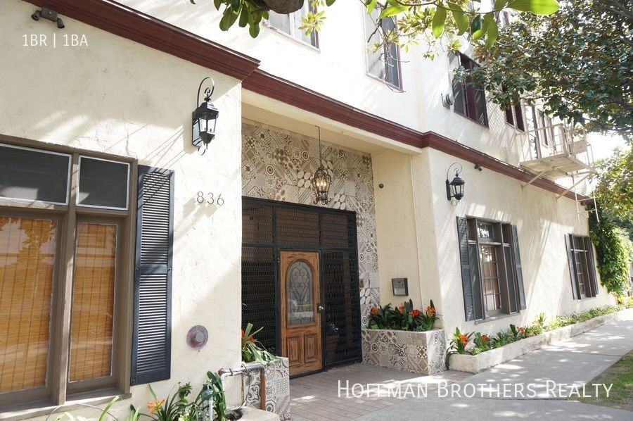 836 Sanborn Ave #103 - Photo 6 of 7