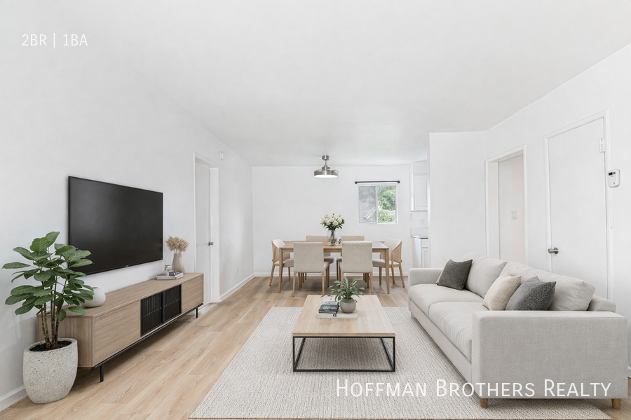 1819 S Oxford Ave #24 - Photo 3 of 19