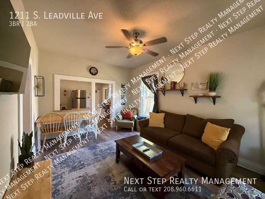 1211 S Leadville Ave - Photo 2 of 14