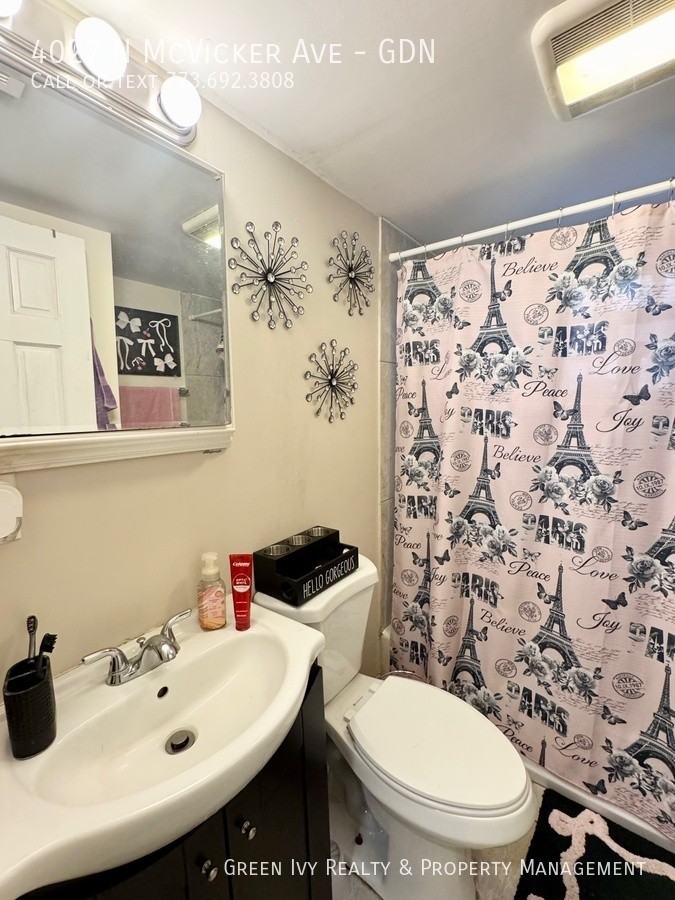 4027 N Mcvicker Ave #GDN - Photo 6 of 7