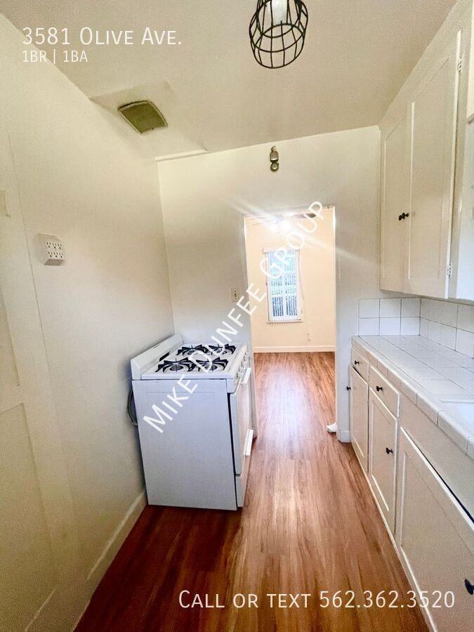 3581 Olive Ave - Photo 2 of 12