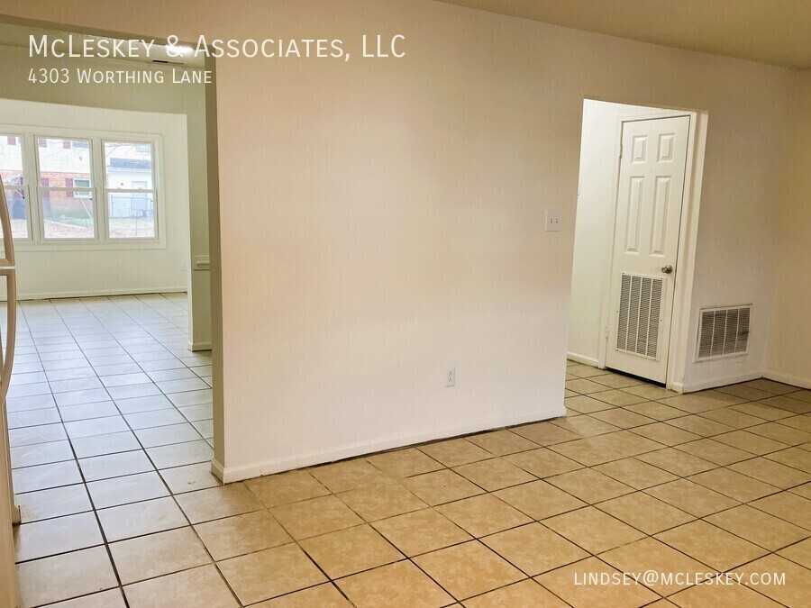 4303 Worthing Ln - Photo 6 of 32