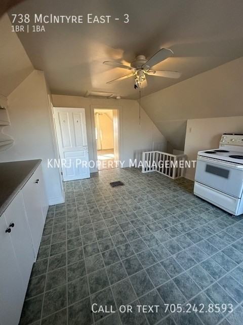 738 Mcintyre St E #3 - Photo 2 of 8