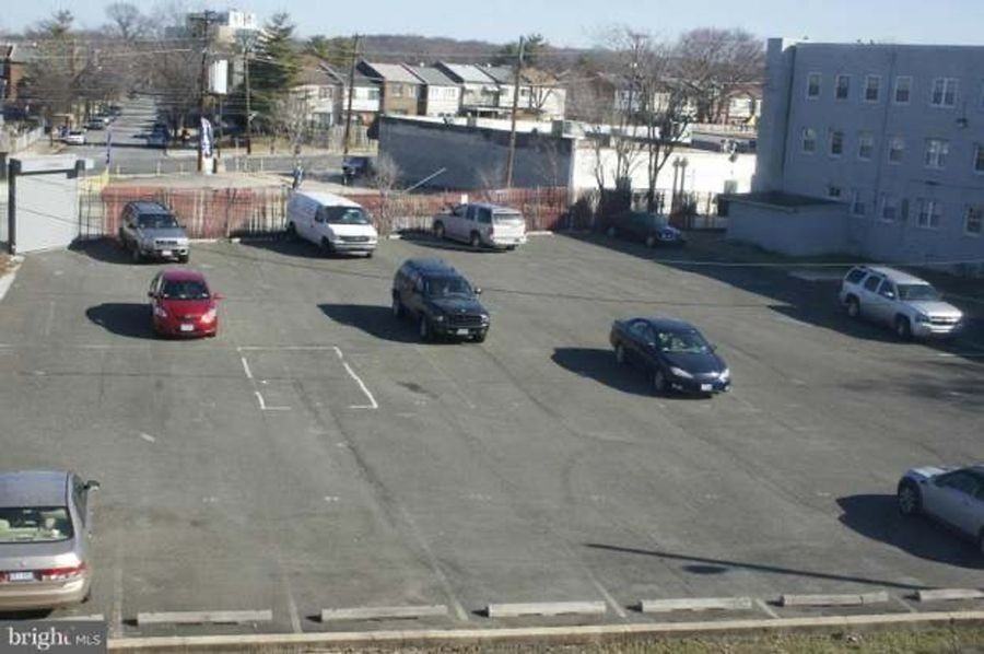 3868 9th St Se #301 - Photo 4 of 40