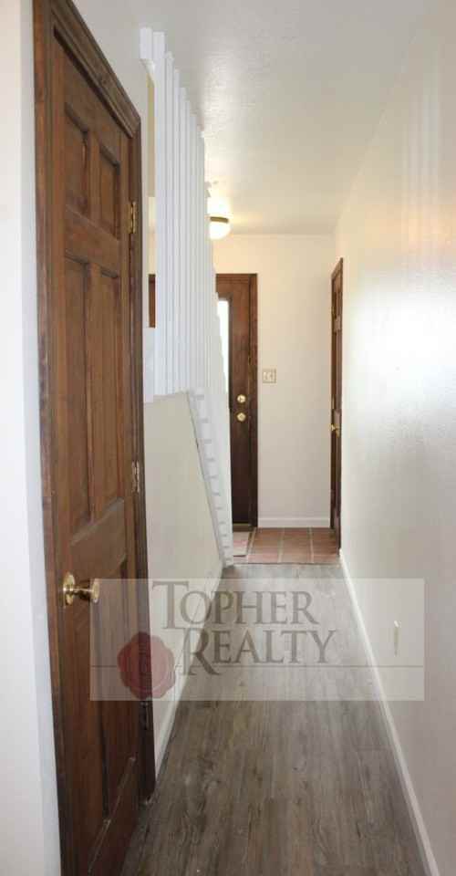 3 Cambridge Ct - Photo 3 of 17