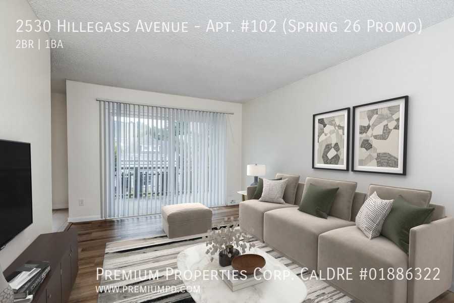 2530 Hillegass Ave - Photo 4 of 38