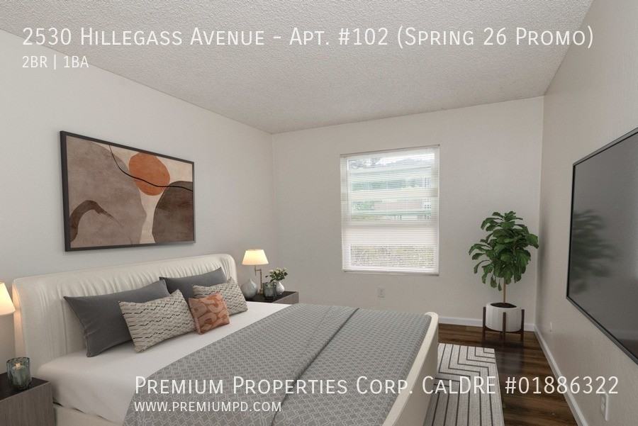 2530 Hillegass Ave - Photo 6 of 38