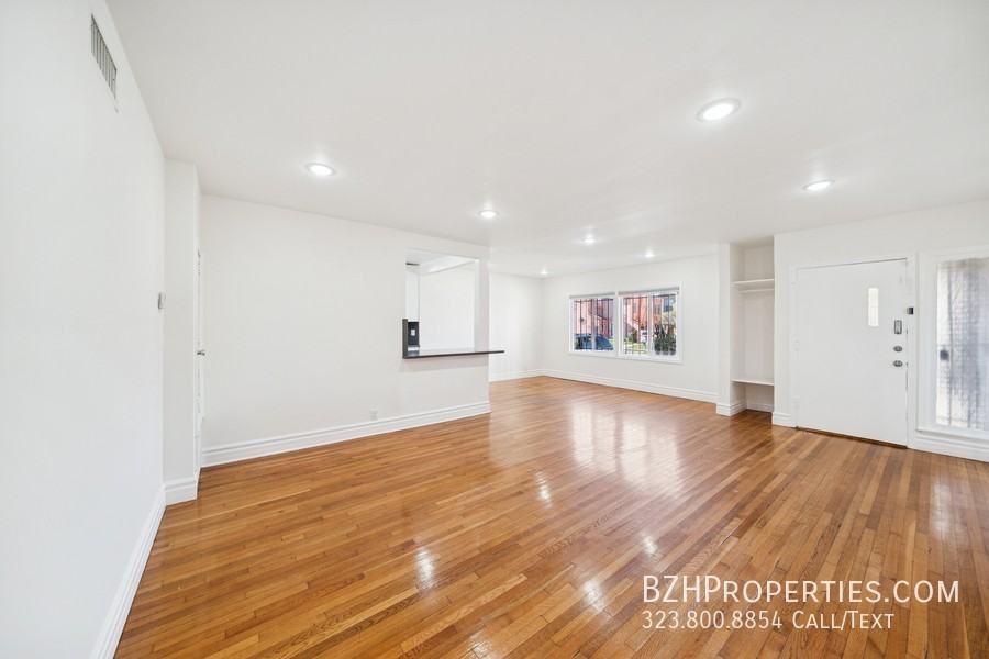 112 S Detroit St #112 - Photo 2 of 24