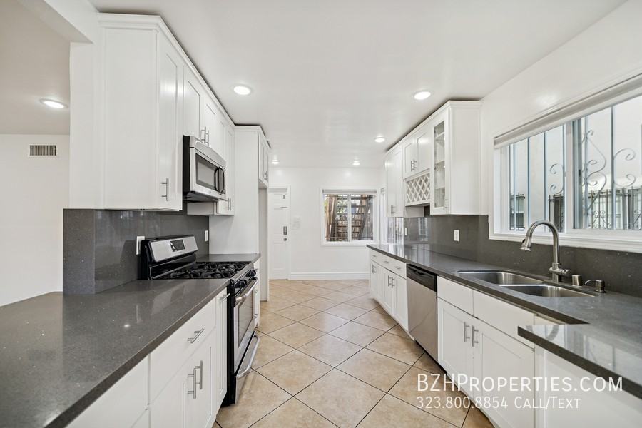 112 S Detroit St #112 - Photo 4 of 24