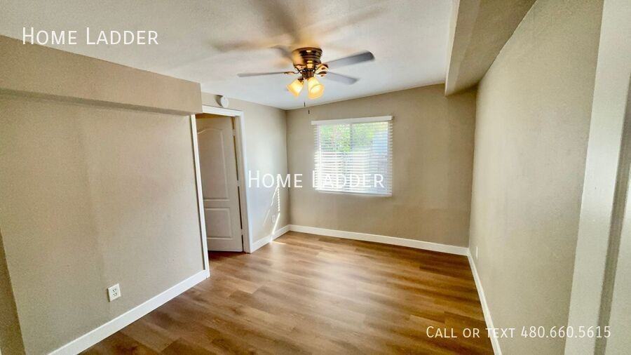 1042 W Taylor St - Photo 5 of 16